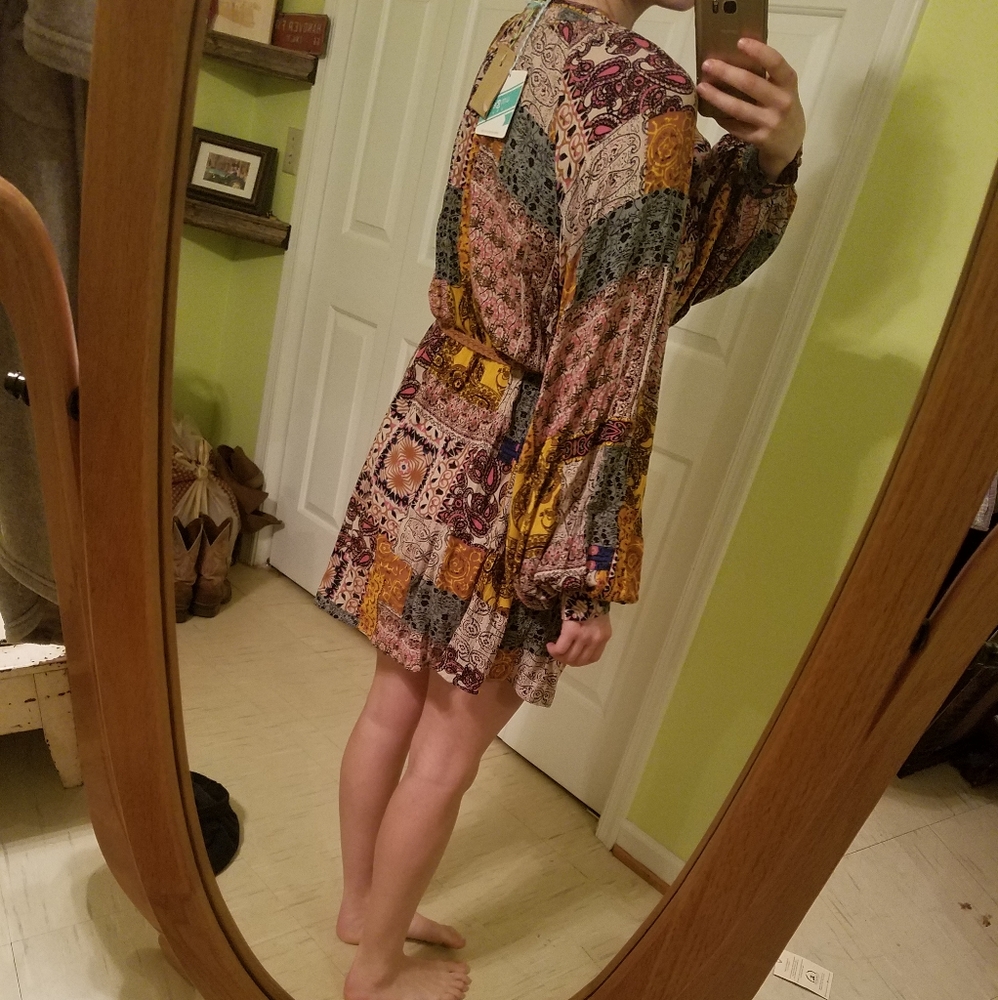 Mini dress - Picture 2 of 6